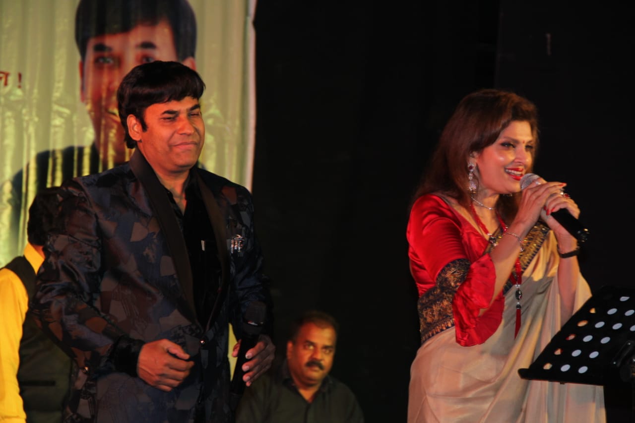 वर्षा उसगाकर व मोहम्मद अयाज यांचा वर्षारंग मधे रसिक चिंब