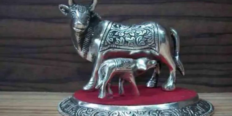 दीपावलीचा पहिला सण वसुबारस ‘या’ दिवशी कशी करावी गोमातेची पूजा.? जाणून घ्या