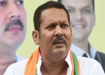 मराठा समाजाला आरक्षण मिळवून देण्याची जबाबदारी मी घेतो, देवेंद्र फडणवीसांच्या हाती सत्ता द्या : उदयनराजे