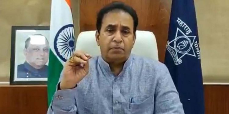 कोरोना काळात नियम मोडणाऱ्यांवर गुन्हे दाखल झालेल्यांबाबत गृहमंत्री अनिल देशमुखांची मोठी घोषणा