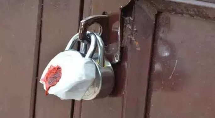 Breaking! कोरोना नियमांचे उल्लंघन केल्याप्रकरणी मंगल कार्यालय,पाच हॉटेल सील; पोलिसांनी केला मोठा दंड