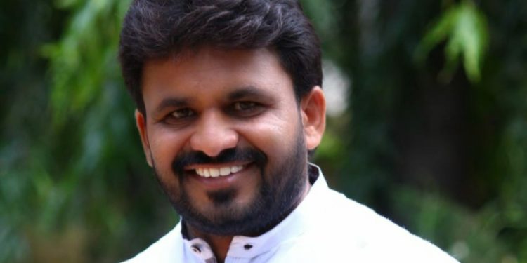 रमजान ईदचा सण साधेपणाने साजरा करावा व घरातच नमाज पठण करावे : मुजम्मील काझी