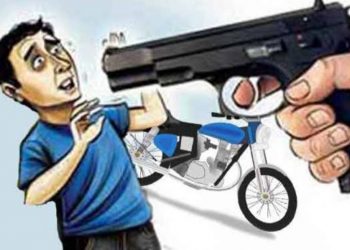 धक्कादायक! राष्ट्रवादी काँग्रेसच्या आमदारावर गोळीबार; थोडक्यात बचावले