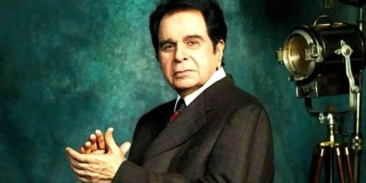 महानायक हरपला! दिग्गज अभिनेते दिलीपकुमार काळाच्या पडद्याआड; ९८वर्षी घेतला अखेरचा श्वास