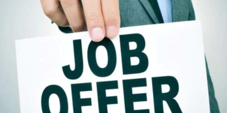 Job update! मंगळवेढयातील मुला-मुलींसाठी नोकरीची सुवर्णसंधी, सेल्समन पदासाठी होणार मोठी भरती; येथे करा अर्ज