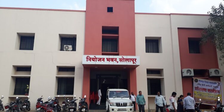 निवडणुकीत पराभूत उमेदवार सोलापूरच्या नियोजन समितीवर; पक्षाचे संघटनात्मक काम करणाऱ्या कार्यकत्यांनी किती दिवस प्रतिक्षा करायची?