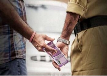 खळबळ! मंगळवेढा पोलीस ठाण्यातील कर्मचारी अजित मिसाळ व गणेश पवार यांच्या विरोधात लाच घेतल्याची तक्रार; उपविभागीय पोलिस अधिकाऱ्यामार्फत चौकशी सुरू