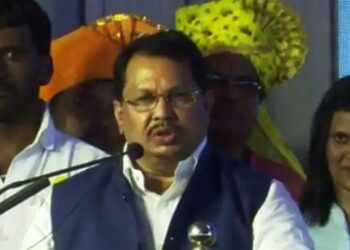 मंगळवेढासह इतर तालुक्यातही मोठया प्रमाणावर बोगस खातेदाराच्या नावे जमीन वाटप; मंगळवारी मंत्रालयात बैठक, जमीन होणार सरकार जमा?