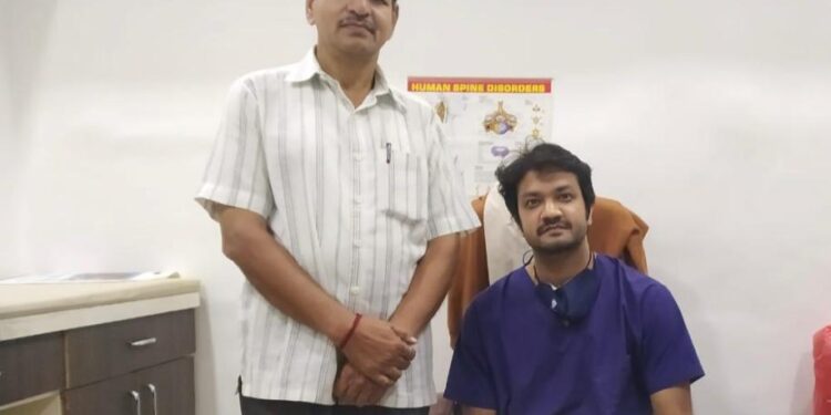 मोडलेला मणका व पायाची गेलेली ताकद परत आली; गजानन लोकसेवा हॉस्पिटलमध्ये शस्त्रक्रिया यशस्वी