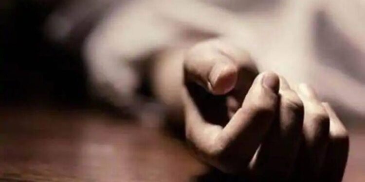 खळबळ! दारूच्या नशेत गळपास घेऊन आत्महत्या; मंगळवेढा तालुक्यातील घटना