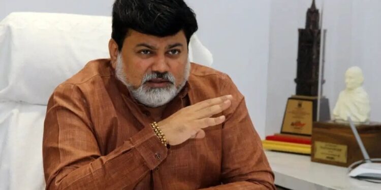 मोठी बातमी! राज्यातील महाविद्यालयं ‘या’ तारखेपर्यंत बंद राहणार; उच्च व तंत्र शिक्षण सामंत यांची घोषणा