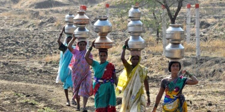 मंगळवेढ्यात पाण्याच्या टँकर मागणीचा प्रस्ताव दाखल; आमदार समाधान आवताडेंनी बोलावली ‘या’ गावांची बैठक