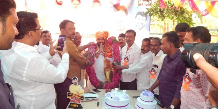 भैरवनाथ शुगरचे व्हा.चेअरमन अनिल सावंत यांचा वाढदिवस विविध सामाजिक उपक्रमाने साजरा