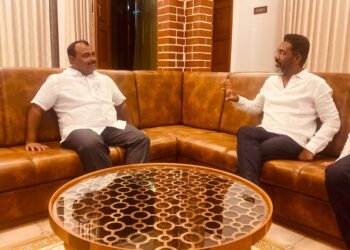 मंगळवेढ्यात प्रसिध्द दिग्दर्शक व अभिनेते नागराज मंजुळे यांनी घेतली आमदार समाधान आवताडेंची भेट
