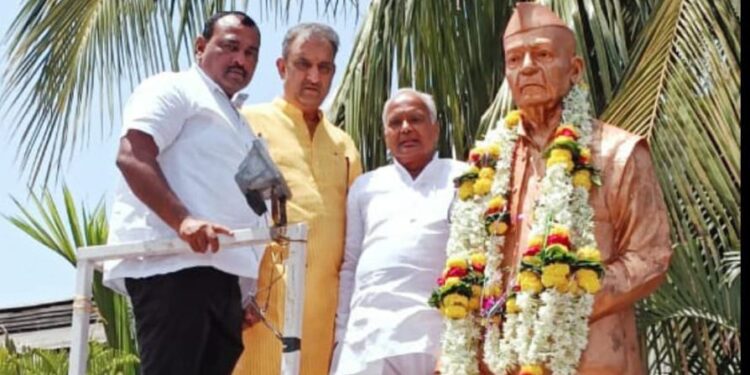 जोडगोळी! आमदार समाधान आवताडे व आ.प्रशांत परिचारक एकत्रित येऊन दामाजी कारखाना लढवणार