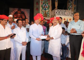 राज्याभिषेकासाठी १ लाख ५१ हजार दिला मदतीचा हात, अभिजीत पाटलांच्या रूपाने जिल्ह्याला मोठ्या मनाचा नेता मिळाला; छत्रपती संभाजी महाराजांचे गौरवोद्गार