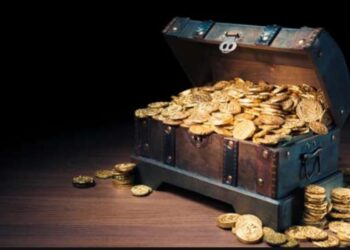 Breaking! मंगळवेढ्यात पडक्या घरात सापडली ब्रिटिशकालीन ४५ जुनी नाणी, बालकाला आमिष दाखवून फसवणूक; पोलिसांनी केली एकाला अटक