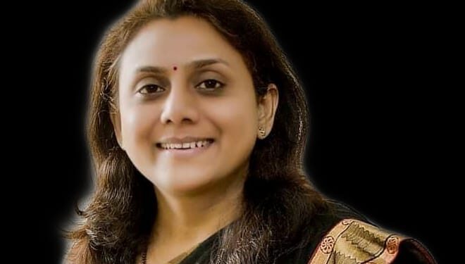 हजारो कुटुंबाच्या मदतीचा हात! मंगळवेढ्याच्या नवदुर्गा डॉ.सौ.राजलक्ष्मी काळुंगे-गायकवाड