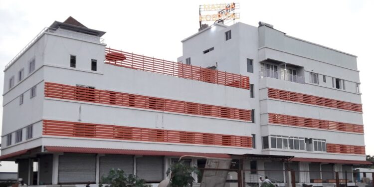 नागरिकांनो! महिला हॉस्पिटल & मल्टीस्पेशालिटी येथे आजपासून मोफत महाआरोग्य शिबीराचे आयोजन