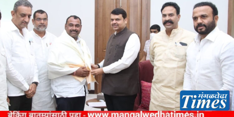 देवेंद्र फडणवीसांच्या दौऱ्यात आमदार समाधान आवताडे यांना बळ मिळणार;  मंत्रिमंडळाची लॉटरी लागणार? उपमुख्यमंत्र्यांच्या दौऱ्यातून राजकीय संकेत