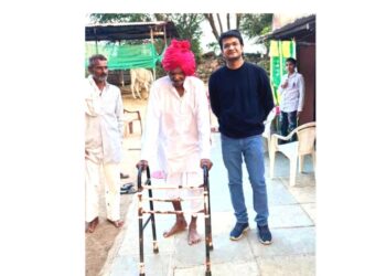 जीवदान! कमरेच्या खुब्याचे हाड मोडलेल्या 105 वर्षाच्या आजोबांवर गजानन लोकसेवा हॉस्पिटलमध्ये शस्त्रक्रिया यशस्वी; आजोबा ठणठणीत होऊन चालू लागले