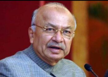 सोलापूर लोकसभा लढवण्यासंदर्भात सुशीलकुमार शिंदे यांचे मोठं विधान; आजपासून कामाला लागणार