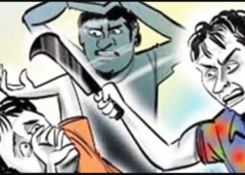 खळबळजनक! मंगळवेढ्यात तरुणावर तलवारीने हल्ला; कारण फक्त… तिघांवर गुन्हा दाखल