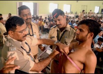 उमेदवारांना ज्या दिवशी मैदानी चाचणीसाठी बोलावले, त्याच दिवशी हजेरी अनिवार्य; गैरहजरांना पुन्हा मैदानी चाचणीसाठी संधी नाही