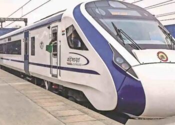 सोलापूरकरांनो! साडेसहा तासांत पोचा मुंबईला, सोलापूर-मुंबई वंदे भारत एक्सप्रेस; पंतप्रधान नरेंद्र मोदी दाखवणार हिरवा झेंडा