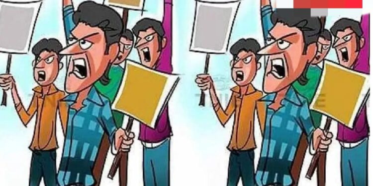 मंगळवेढ्यात शेतकऱ्यांची कामे ठप्प; मंडल अधिकारी व तलाठी संघाने पुकारले बेमुदत रजा आंदोलन