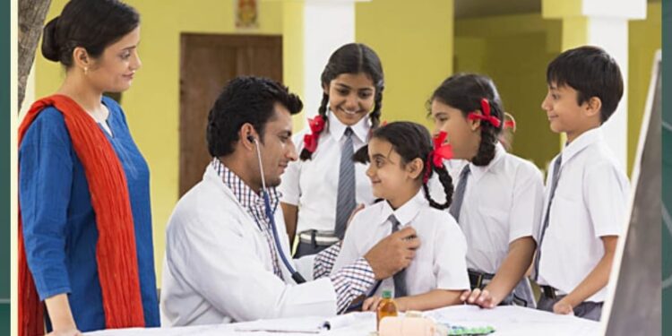 पालकांनो! सोलापूर जिल्ह्यातील लहान मुलांच्या होणार ५२ आजारांच्या तपासण्या; आता शाळेमध्येच येणार डॉक्टर; आजपासून मोहीम