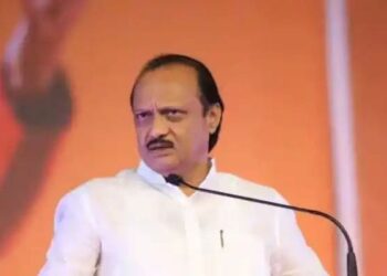 कुछ तो गडबड है! अजित पवारांसोबत 40 आमदार बंडाच्या तयारीत? चर्चांना उधाण