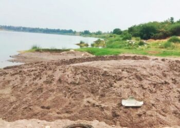 मंगळवेढयात बेकायदा वाळू उपश्यावर पोलीसांची जम्बो कारवाई, पावणेसहा लाखांचा मुद्देमाल जप्त; ‘या’ सहा जणाविरुध्द गुन्हा दाखल