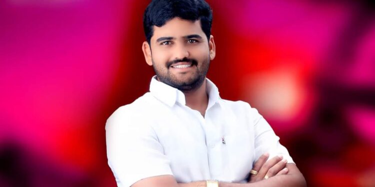 उच्च न्यायालयात याचिका दाखल केल्यामुळे स्वयंघोषित सिंघम अधिकाऱ्याचा तिळपापड; आण्णा आसबे यांचा गंभीर आरोप