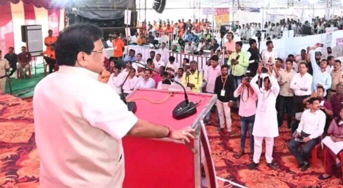 ३ ठिकाणी २४ तास मोफत आरोग्य सेवा! फक्त कागदोपत्री नाही तर आम्ही प्रत्यक्ष काम करतो; लाखों वारकऱ्यांच्या आरोग्याची सेवा करण्याची संधी मिळाली : आरोग्यमंत्री तानाजीराव सावंत