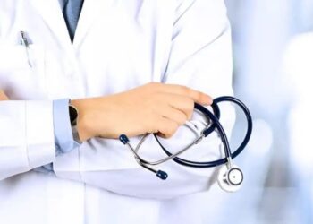 राज्यातील 12.50 कोटी जनतेला पाच लाखांपर्यंत आरोग्य विमा कवच; ‘या’ रुग्णांचा देखील समावेश, रुग्णालयांची संख्या देखील वाढवण्यात येणार; राज्य सरकारचा निर्णय