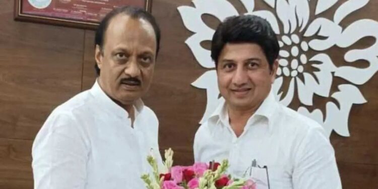 दोन दादांच्या भेटीने जिल्ह्यात नव्या समीकरणाची चर्चा; सोलापूर जिल्ह्याच्या राजकारणावर प्रभाव पडेल