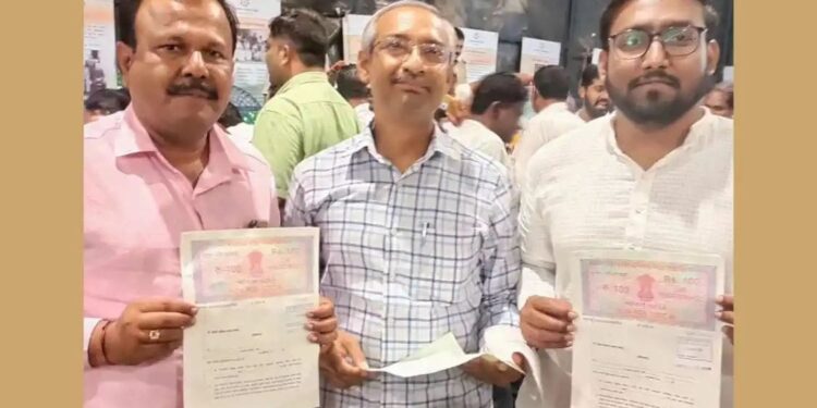 मोठी बातमी! मंगळवेढ्यातील राष्ट्रवादीचे पदाधिकारी ‘या’ पवारांच्या बाजूने; 100 रुपयांच्या स्टॅम्पवर दिले प्रतिज्ञापत्र