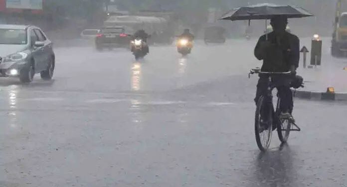 घराबाहेर पडू नका! पुढील 5 दिवस मुसळधार पाऊस; ‘या’ जिल्ह्यांना रेट अलर्ट जारी