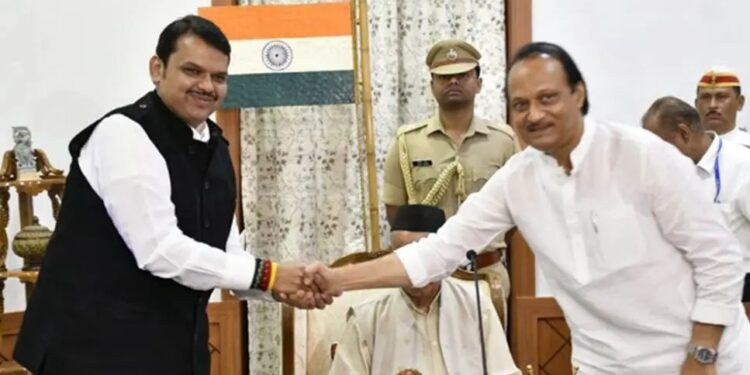 मोठी बातमी! अजित पवारांनी उपमुख्यमंत्री पदाची घेतली शपथ; दादासोबत राष्ट्रवादीचे किती आमदार? कुठले नेते फुटले? शपथ घेणाऱ्या ‘या’ आमदारांची यादी