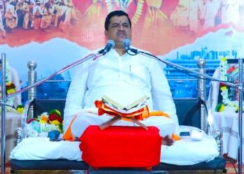 समाजातील सदगुणांची पाठराखण करत वाईट वृत्तीचा नाश करा; ह.भ.प.अ‍ॅड.जयवंत बोधले महाराजांनी धनश्री प्रवचनमालेतून केली जनजागृती