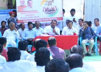 गावप्रमुखांनो! विकास कामांच्या पाठपुराव्याला कमी पडू नका, मी विकास करायला निधी कमी पडू देणार नाही; आ.आवताडेंची ग्वाही