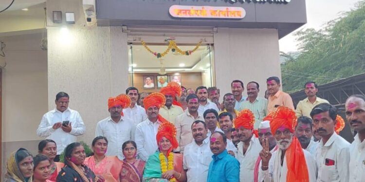 मंगळवेढ्यातील दोन ग्रामपंचायती बिनविरोध, आ.आवताडे गटाची विजयी सलामी; 27 ग्रामपंचायत सदस्यासाठी 517 तर सरपंच पदासाठी 70 उमेदवार निवडणूक रिंगणात