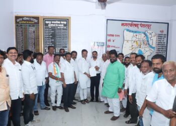 नागरीकांना नागरी सुविधा नाही अन् नगरपरिषदकडून कर वाढ; करवाढीच्या विरोधात नेते मंडळी एकत्र; लवकरच तीव्र आंदोलन करणार असा इशारा