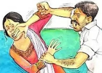 संतापजनक! मंगळवेढ्यात माजी सैनिकाच्या पत्नीला काठीने बेदम मारहाण; पती,पत्नी विरुध्द गुन्हा दाखल