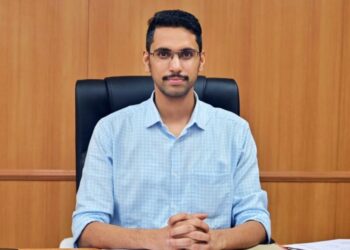 जिल्हाधिकाऱ्यांच्या कामाला राष्ट्रीय पुरस्कार, राष्ट्रपतींच्या हस्ते आज दिल्लीत सन्मान; सोलापुर जिल्ह्यात लवकरच गडचिरोलीचा ‘आशीर्वाद’ पॅटर्न