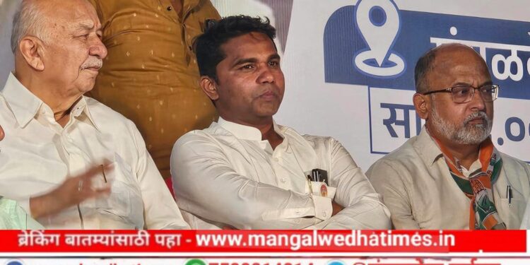 शेतकऱ्यांबद्दल कोणीच बोलत नाही, मग कसली गॅरंटी देता; येणारी निवडणूक ही ‘लोकशाही विरुद्ध हुकूमशाही’ची; सुशीलकुमार शिंदेंचे भावनिक आव्हान