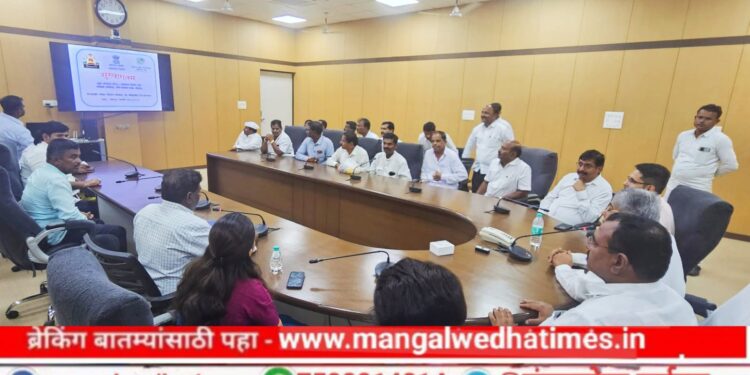 मंगळवेढा उपसा सिंचन योजनेची चित्रफीत पालकमंत्र्यांच्या हस्ते प्रदर्शित; शेतकरी लवकरच शेतात पाणी पाहणार; आ.आवताडेंचा शब्द; पहिल्या टप्प्यात ‘या’ गावांना मिळणार लाभ