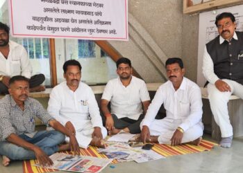 मोठी घडामोड! मंगळवेढा बसस्थानक गेटमधील अतिक्रमण काढेपर्यंत बेमुदत धरणे आंदोलनाला सुरुवात; प्रहार संघटनेचा पाठिंबा