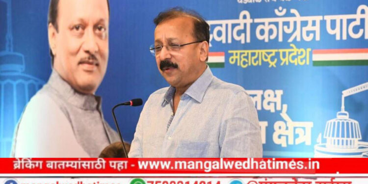 मोठी बातमी! राष्ट्रवादीचे नेते बाबा सिद्दिकी यांचा गोळीबारात मृत्यू, अज्ञात व्यक्तींनी चार ते पाच गोळ्या झाडल्या; कोण आहेत बाबा सिद्दिकी?